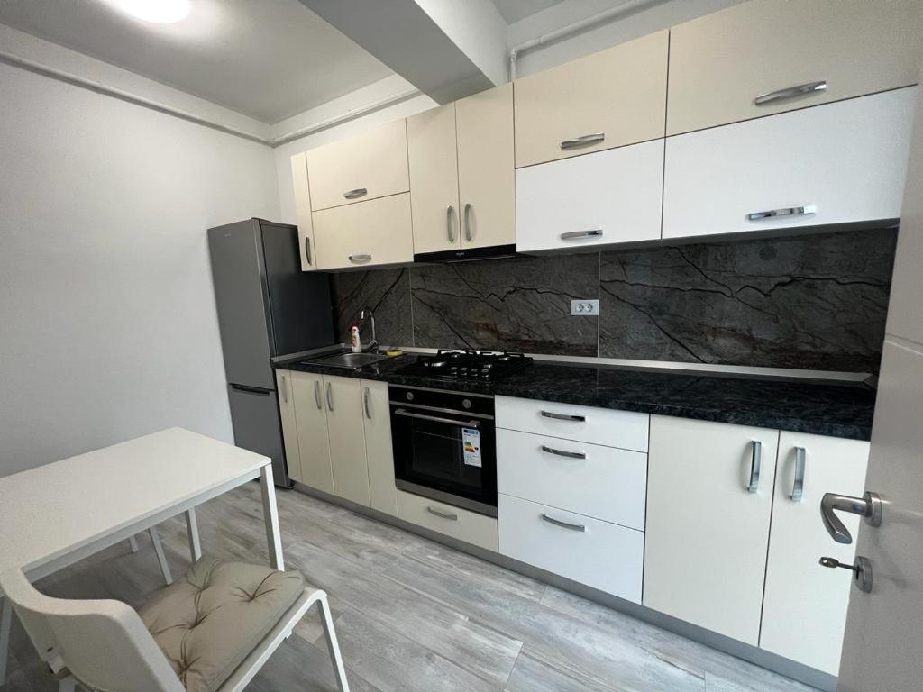 Cozy Accommodation Central City - Iasi Exterior foto
